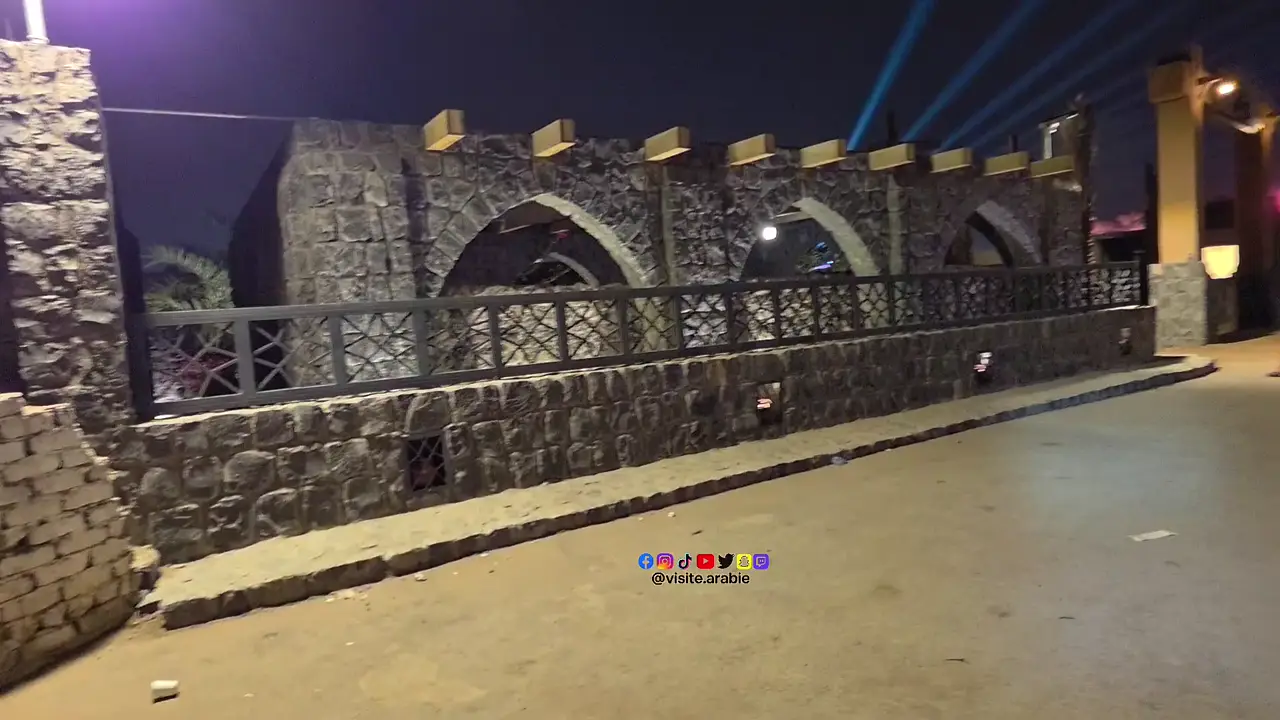 La mosquée rénovée où repose le jeune compagnon Ṭalḥa ibn al-Barâʾ, près de Qubâʾ