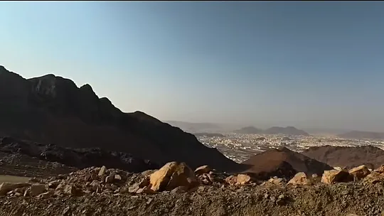 La vue sur Médine depuis le sommet du mont Uhud, de jour